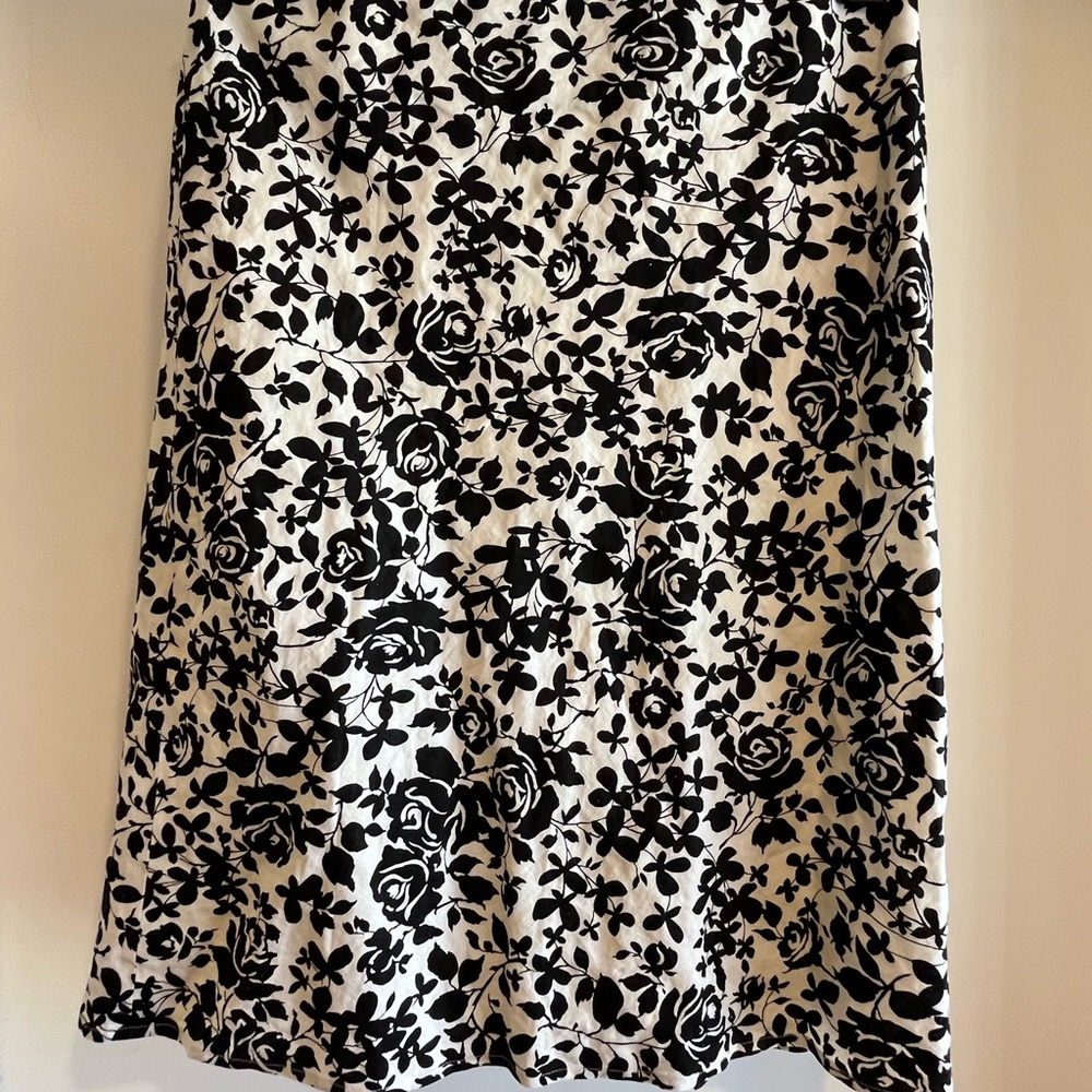 LOFT Black and Cream Floral A-Line Skirt